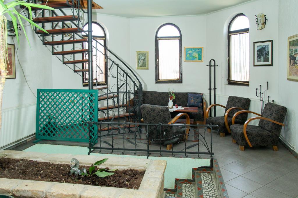 Landhaus Country House Majkin Salas *
